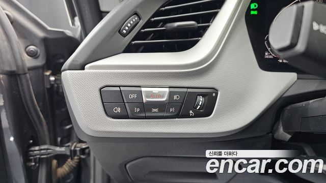 BMW 2-Series 2020 — photo 23
