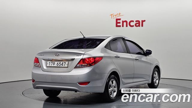 Hyundai Accent 2014 — photo 2