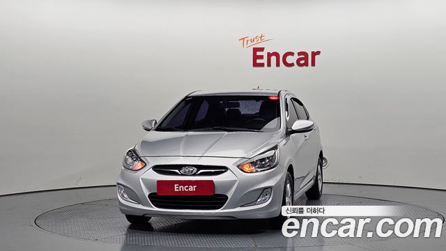 Hyundai Accent 2014 — photo 3