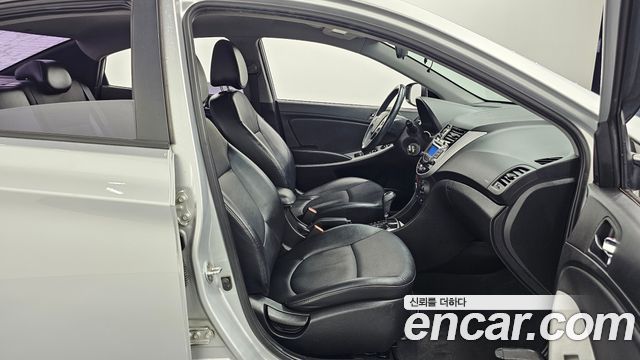 Hyundai Accent 2014 — photo 11