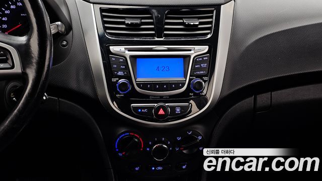 Hyundai Accent 2014 — photo 14
