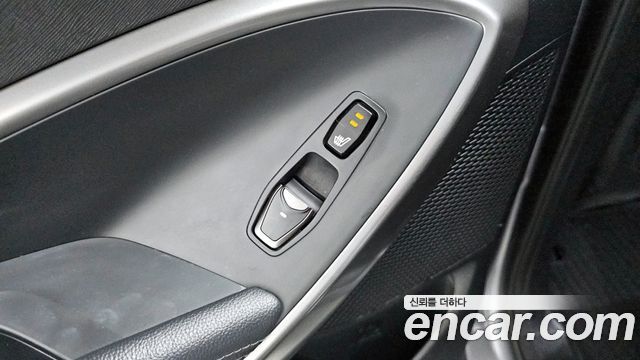 Hyundai Santafe 2017 — photo 25