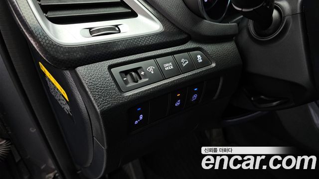 Hyundai Santafe 2017 — photo 26