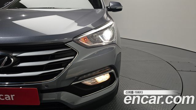 Hyundai Santafe 2017 — photo 8
