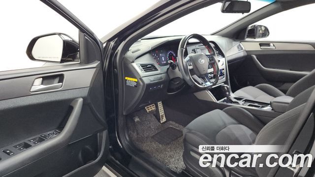 Hyundai Sonata 2016 — photo 13