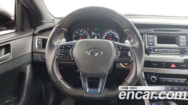 Hyundai Sonata 2016 — photo 19