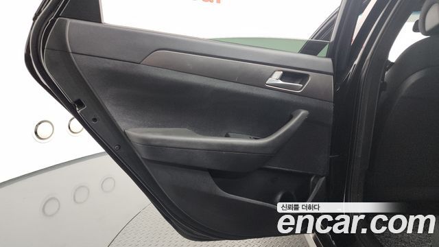 Hyundai Sonata 2016 — photo 15