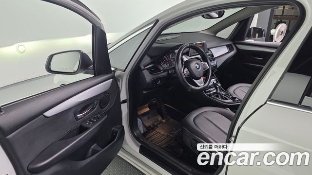 BMW 2-Series 2016 — photo 10