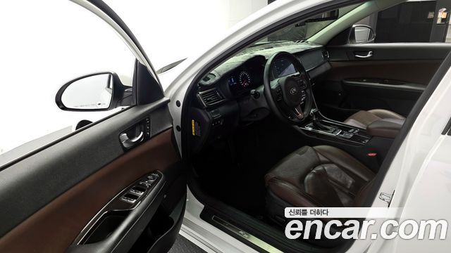 Kia K5 2016 — photo 10
