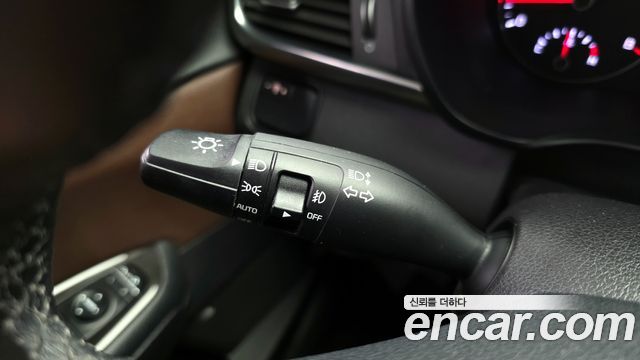 Kia K5 2016 — photo 17