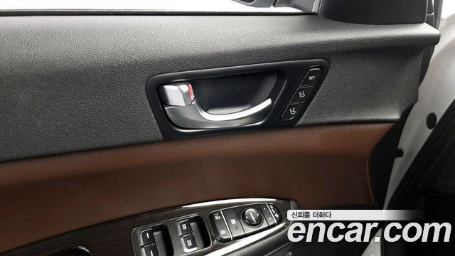 Kia K5 2016 — photo 19