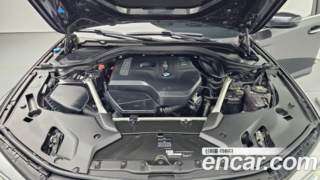 BMW 5-Series 2018 — photo 6