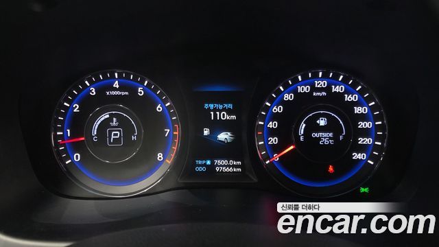 Hyundai i40 2012 — photo 11