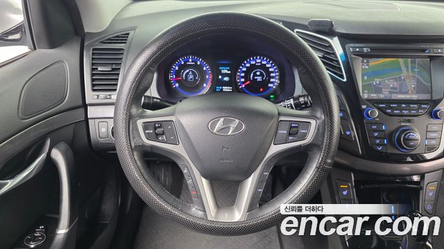 Hyundai i40 2012 — photo 19