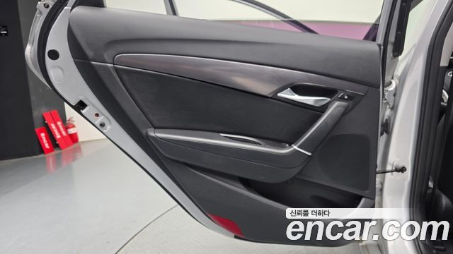 Hyundai i40 2012 — photo 15