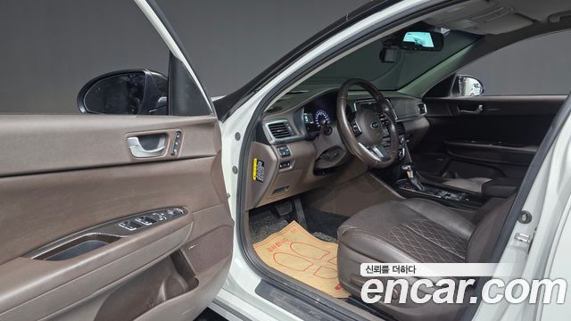 Kia K5 2019 — photo 10