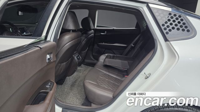 Kia K5 2019 — photo 12