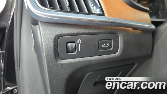 Volvo S90 2020 — photo 25