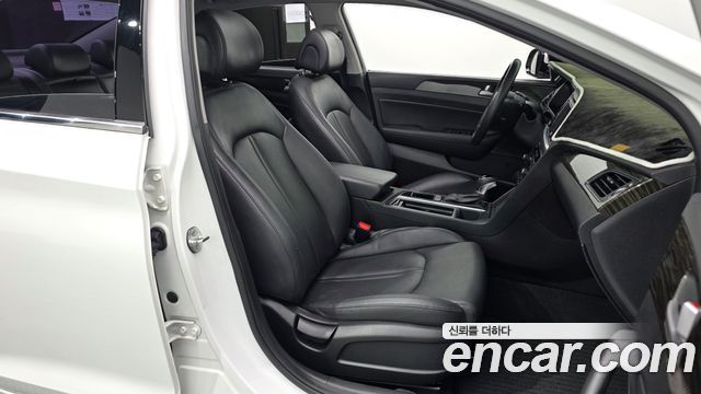 Hyundai Sonata 2017 — photo 11