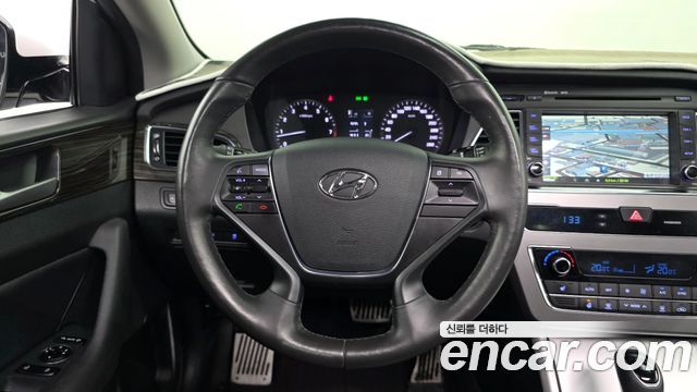 Hyundai Sonata 2017 — photo 13