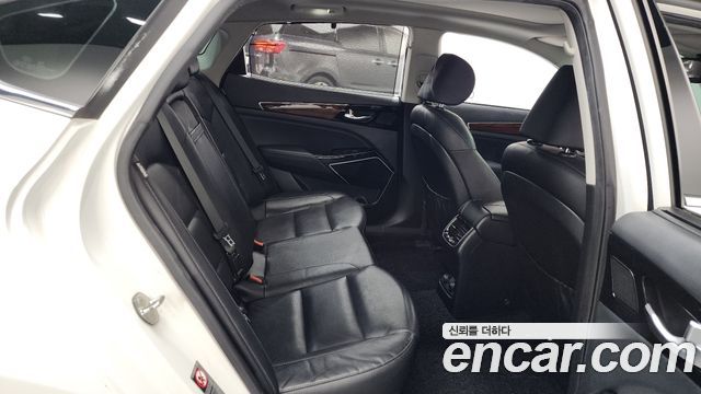 Kia K7 2017 — photo 11