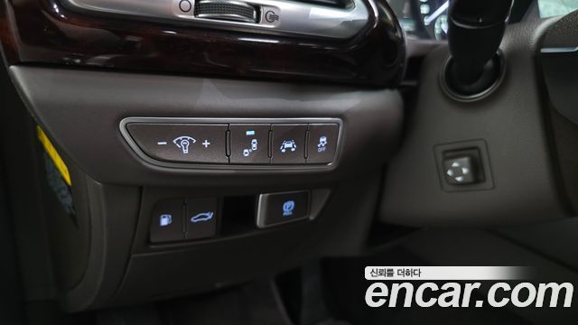 Genesis EQ900 2016 — photo 14