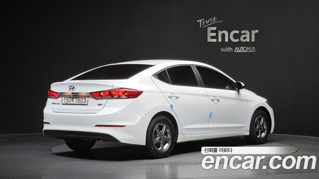 Hyundai AVANTE 2017 — photo 2