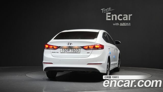Hyundai AVANTE 2017 — photo 4