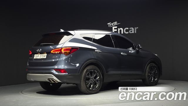 Hyundai Santafe 2016 — photo 2
