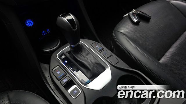 Hyundai Santafe 2016 — photo 12
