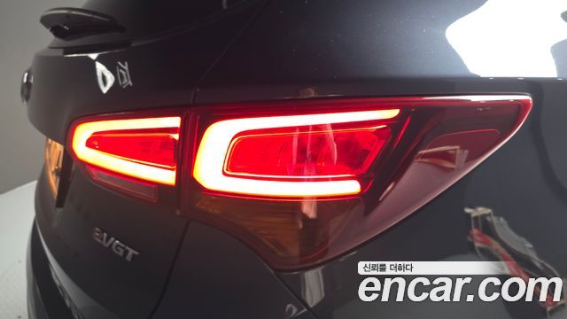 Hyundai Santafe 2016 — photo 9
