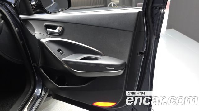 Hyundai Santafe 2016 — photo 14