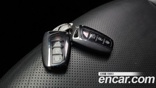 Hyundai Santafe 2016 — photo 28