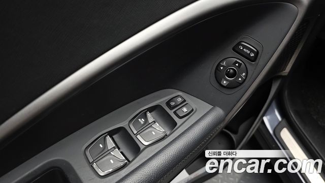 Hyundai Santafe 2016 — photo 33