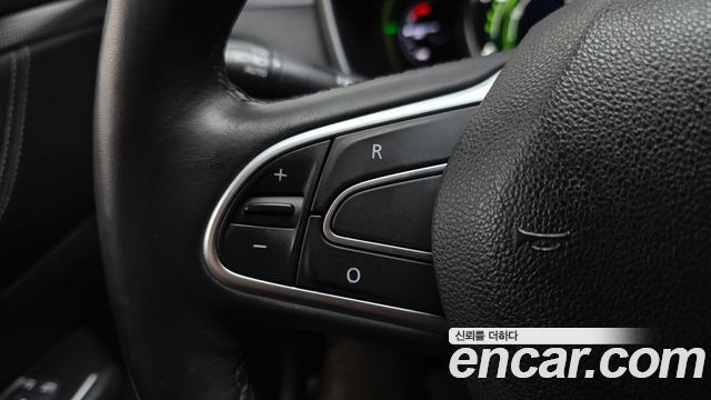 Renault Korea SM6 2016 — photo 26