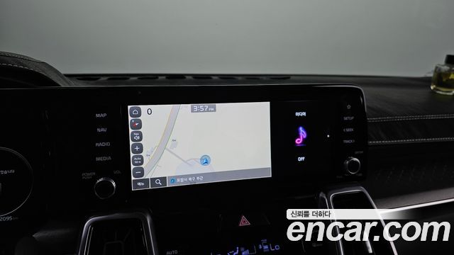 Kia Sorento 2022 — photo 12