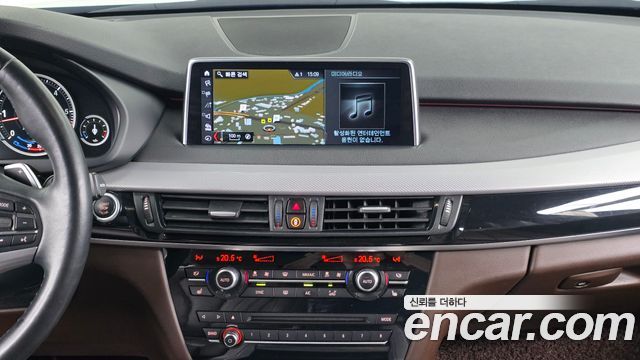 BMW X5 2018 — photo 18