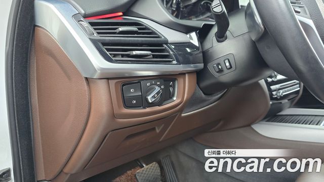 BMW X5 2018 — photo 27