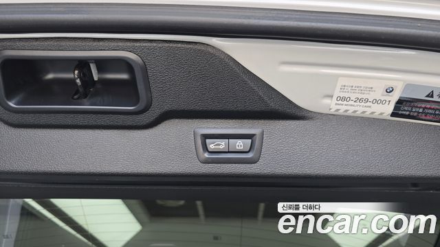 BMW X5 2018 — photo 31