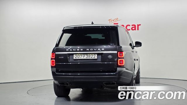 Land Rover Range Rover 2019 — photo 4