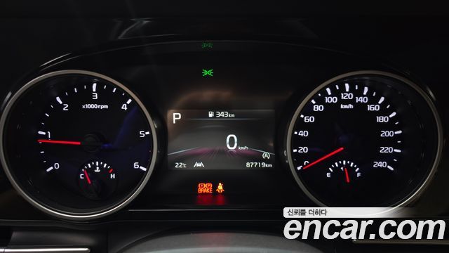 Kia Canival 2021 — photo 11