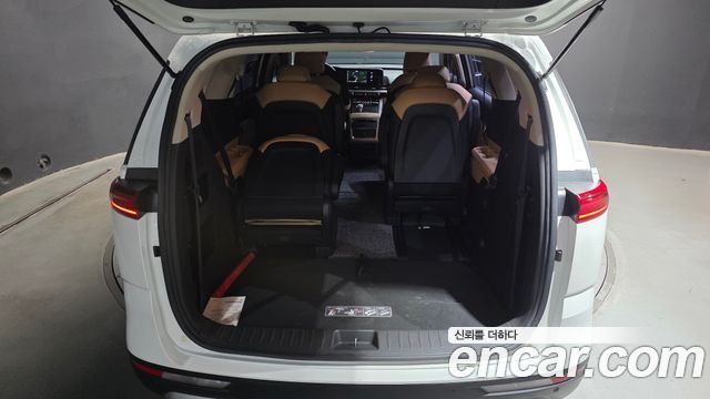 Kia Canival 2021 — photo 30