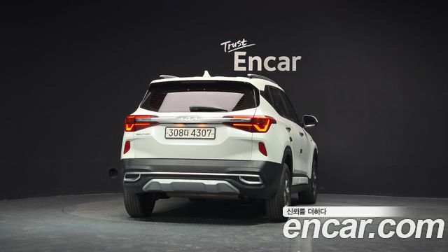 Kia Seltos 2023 — photo 4