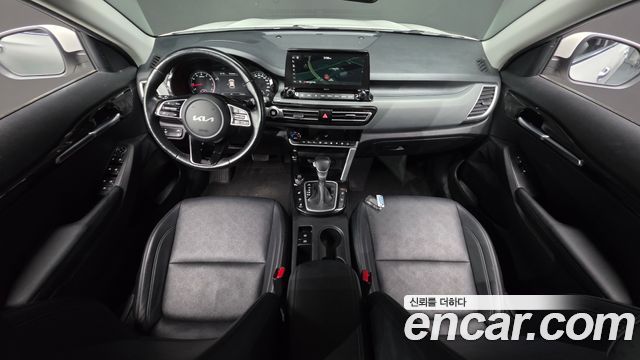 Kia Seltos 2023 — photo 10