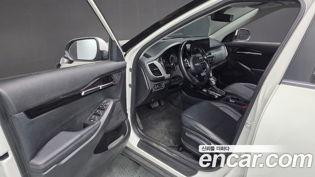Kia Seltos 2023 — photo 13
