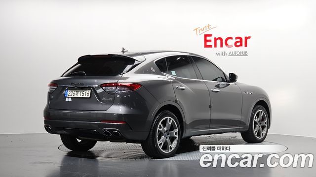 Maserati Levante 2018 — photo 2
