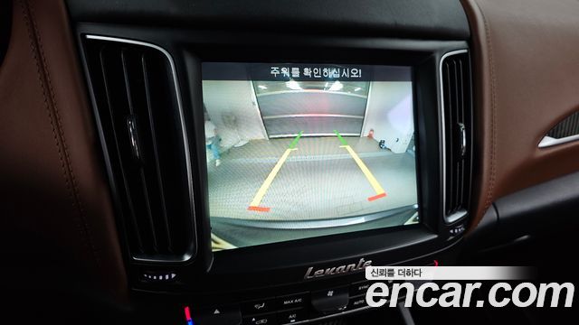 Maserati Levante 2018 — photo 15