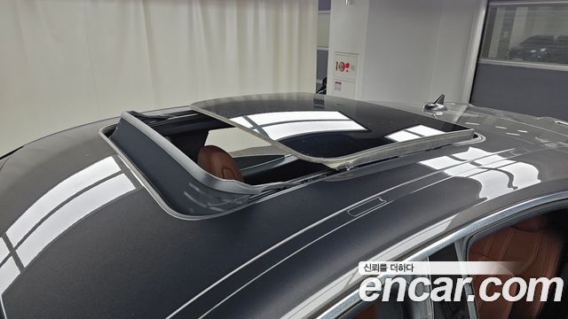 Maserati Levante 2018 — photo 19