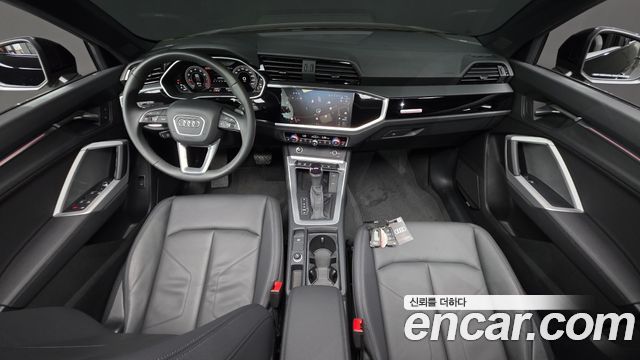 Audi Q3 2025 — photo 10