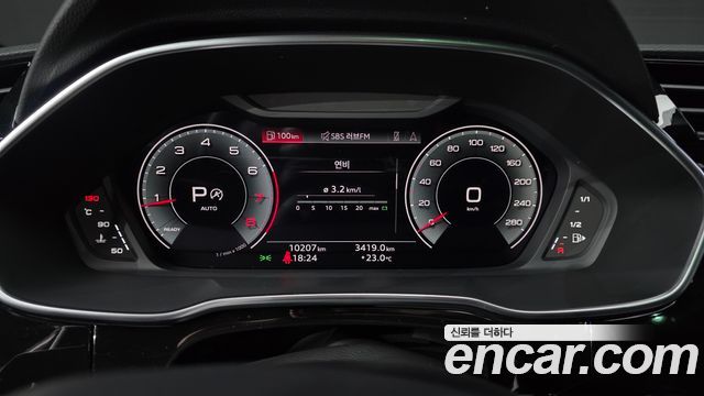 Audi Q3 2025 — photo 11